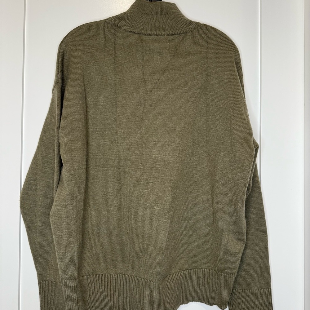 Oak and fort green turtleneck sweater - Picture 4 of 9
